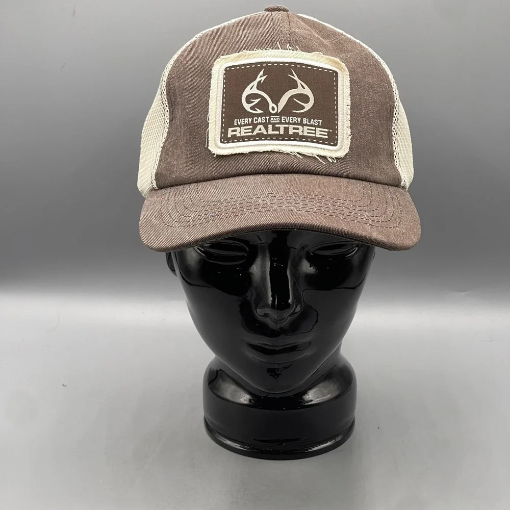 Realtree Baseball Cap Hunting Fishing Outdoors Trucker Cast Blast Adjustable NWT